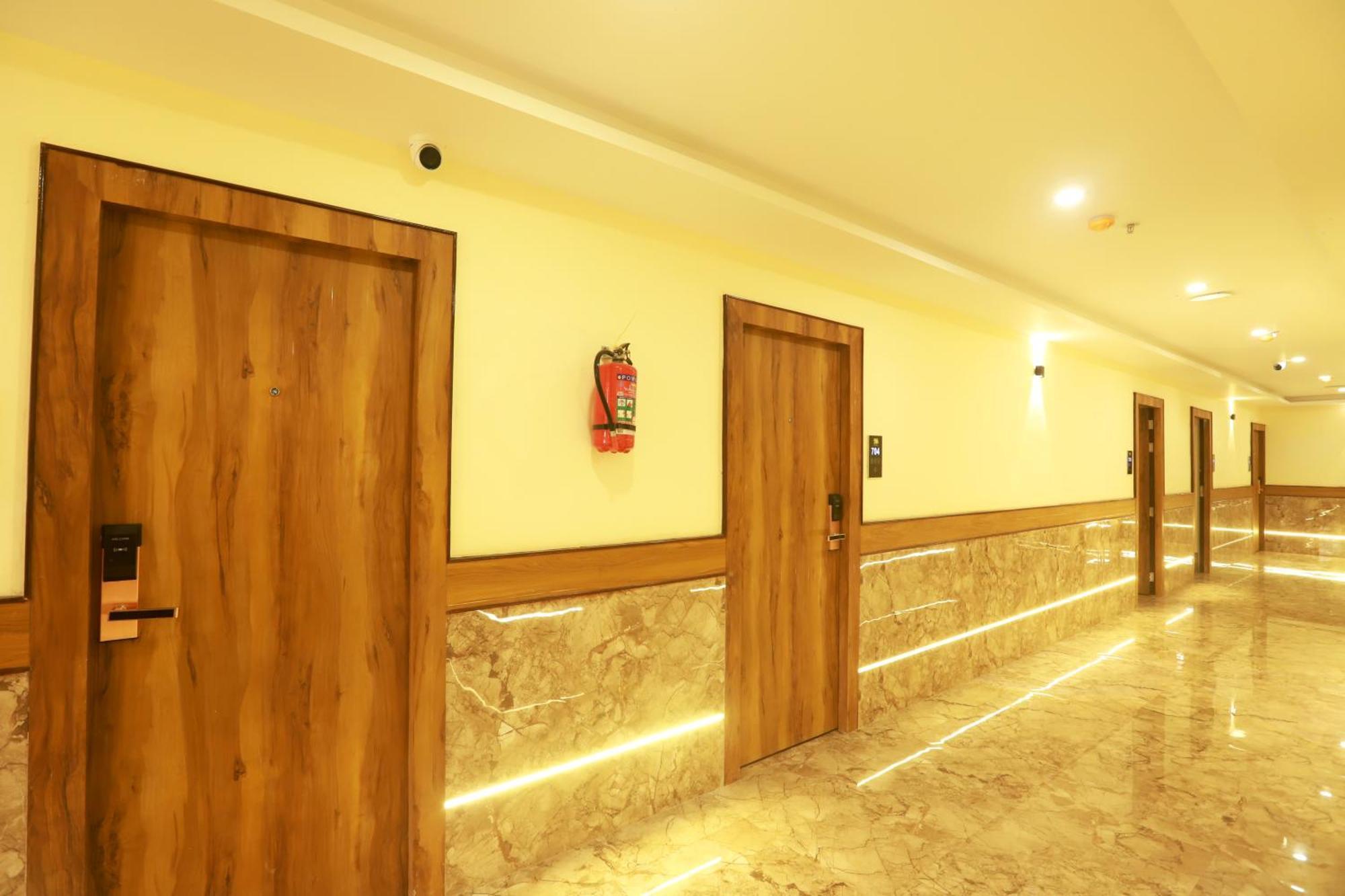 Hotel Bkc Minerva, Near Us Consulate Mumbai  Buitenkant foto